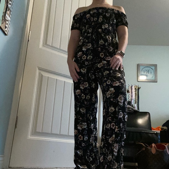 Jumper - Picture 2 of 3